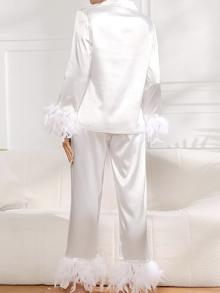 Restive Feathers Sleepwear Set