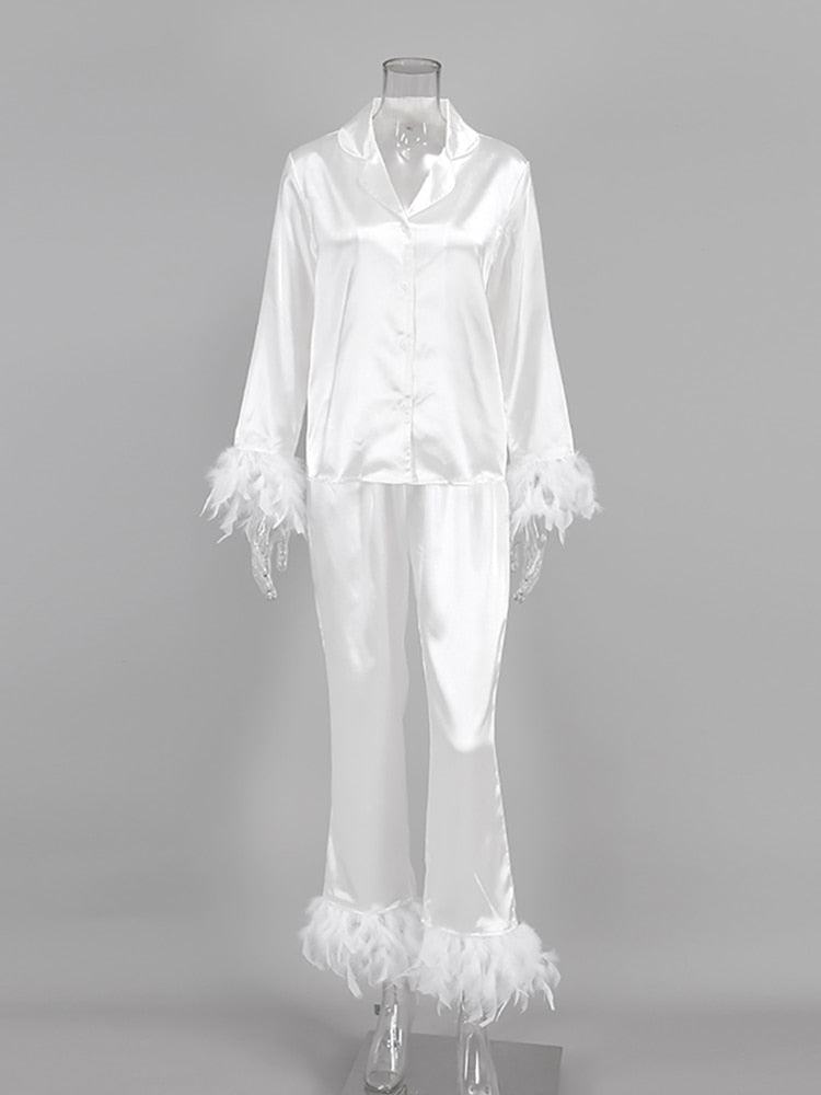 Restive Feathers Sleepwear Set